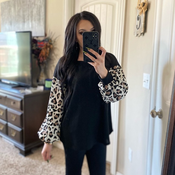 BiBi black leopard sleeve loose fit top S - Picture 4 of 10
